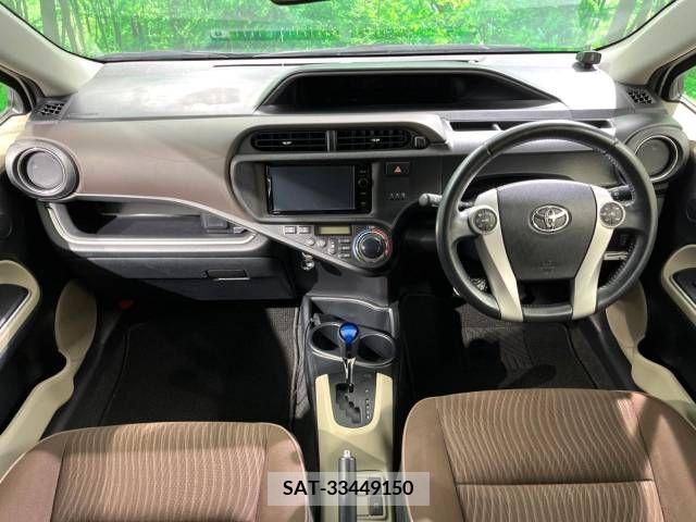Toyota AQUA 2014-03 260528-1