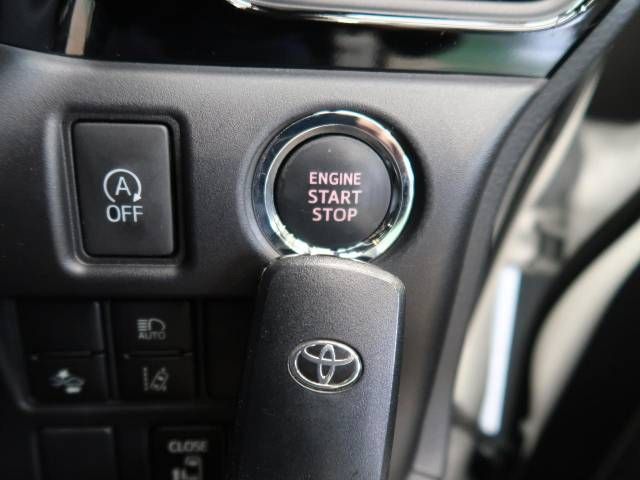 Toyota VOXY 2017-10 189564-10
