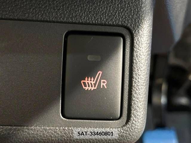 Toyota PASSO 2022-06 244349-4