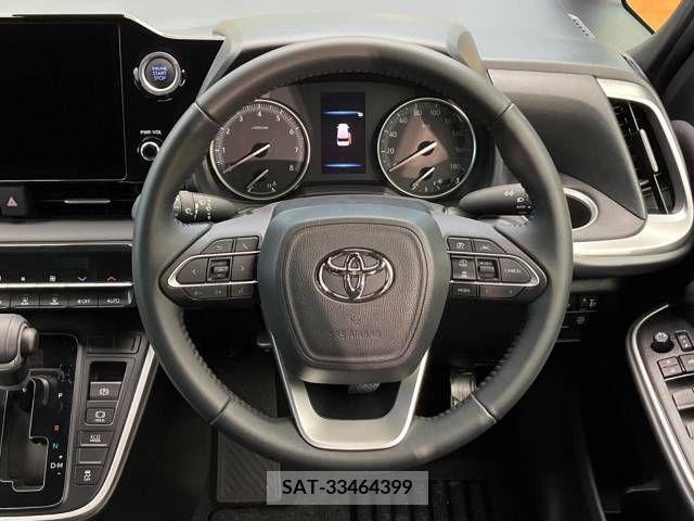 Toyota VOXY 2023-05 289325-13