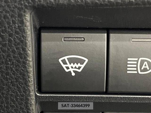 Toyota VOXY 2023-05 289325-4
