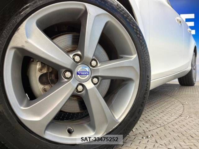 Volvo V40 2013-09 288669-13