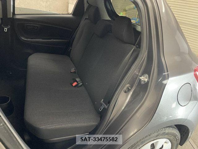 Toyota VITZ HYBRID 2018-10 370184-10