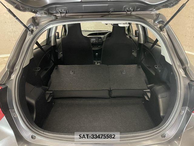 Toyota VITZ HYBRID 2018-10 370184-12