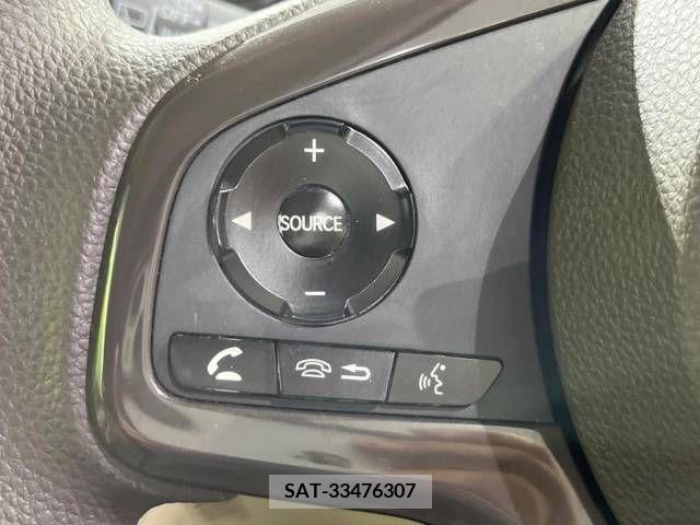Honda N BOX 2020-04 278851-7