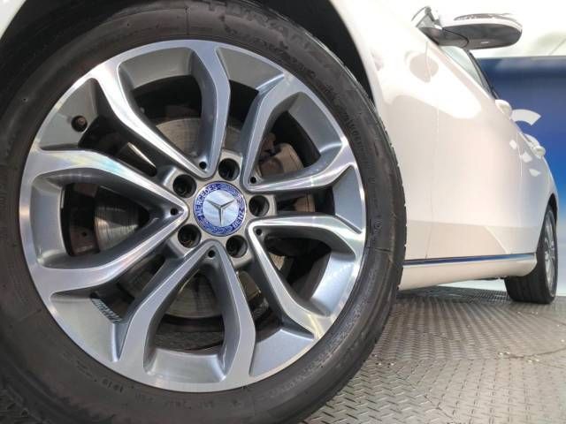 Mercedes Benz C-CLASS 2014-11 181348-14