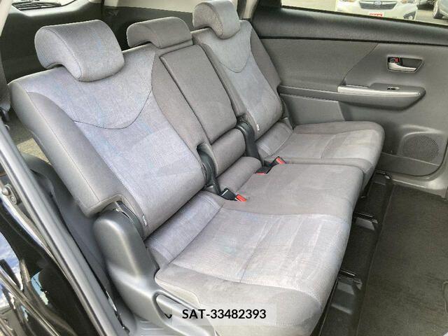 Toyota PRIUS ALPHA 2012-02 284441-17
