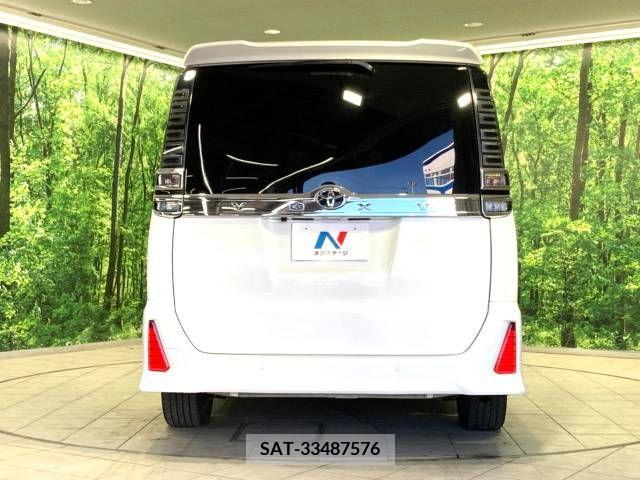 Toyota VOXY 2020-11 217538-15