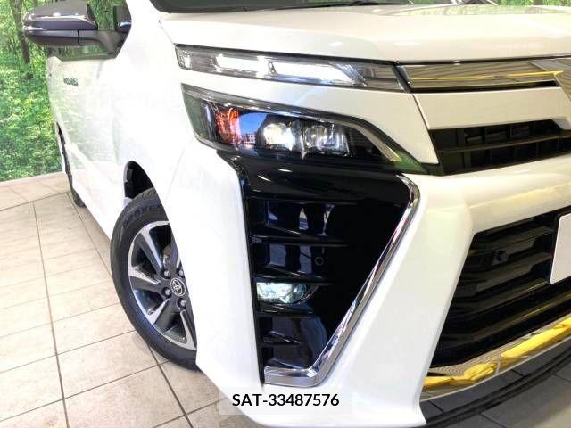 Toyota VOXY 2020-11 217538-11
