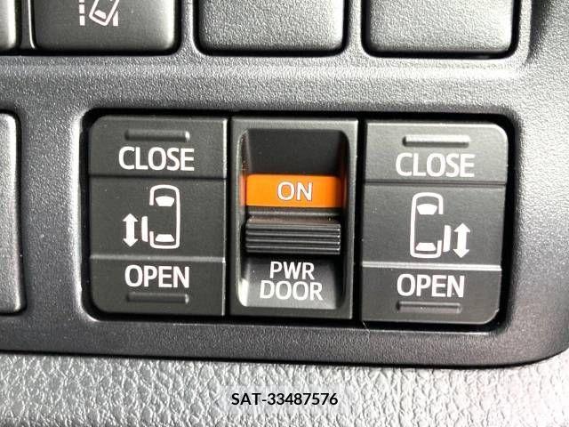 Toyota VOXY 2020-11 217538-4