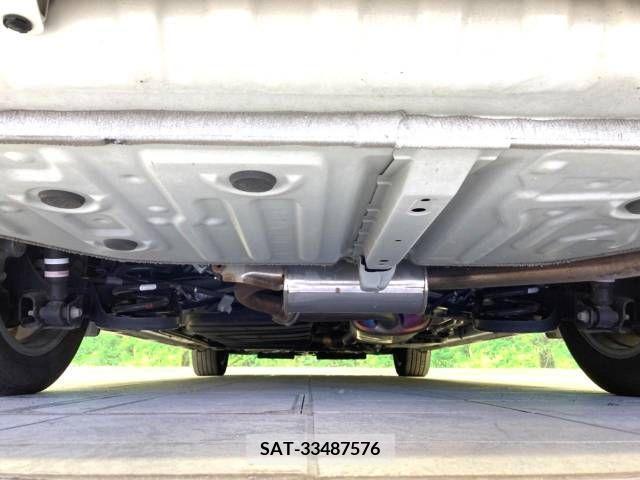 Toyota VOXY 2020-11 217538-19