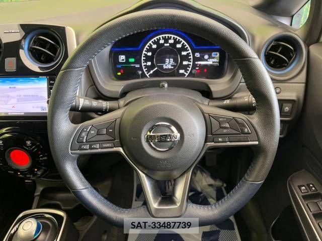 Nissan NOTE 2019-04 345990-11