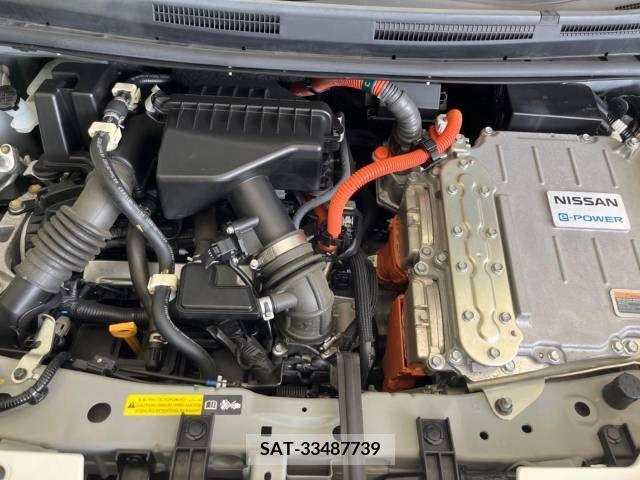 Nissan NOTE 2019-04 345990-18