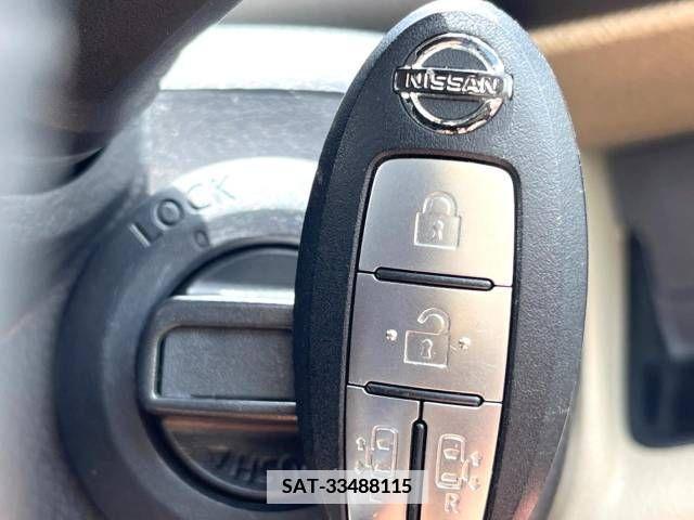 Nissan SERENA 2005-09 352650-6
