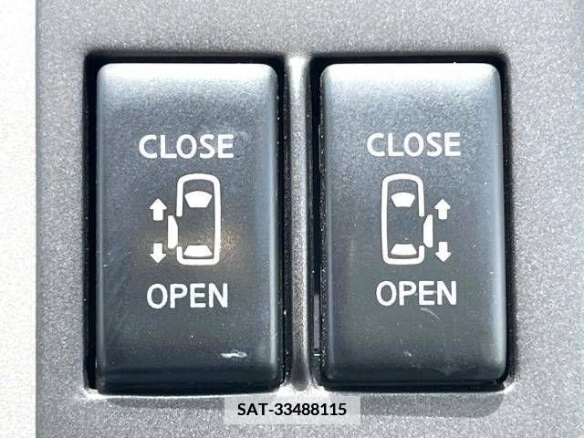 Nissan SERENA 2005-09 352650-4