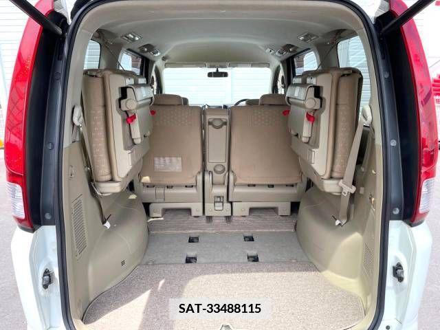 Nissan SERENA 2005-09 352650-12