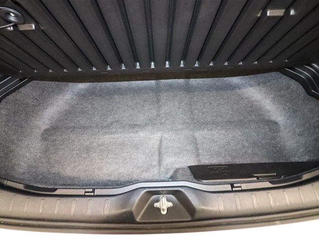 Toyota NOAH 2015-05 9382-10