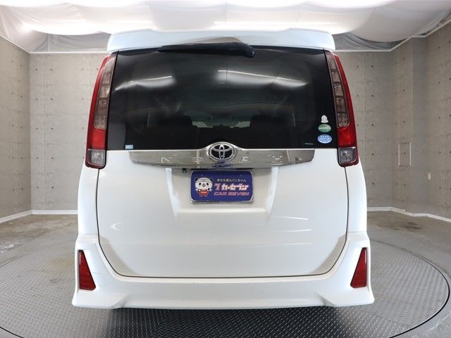 Toyota NOAH 2015-05 9382-22