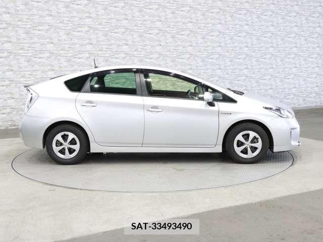 Toyota PRIUS 2014-08 366435-7