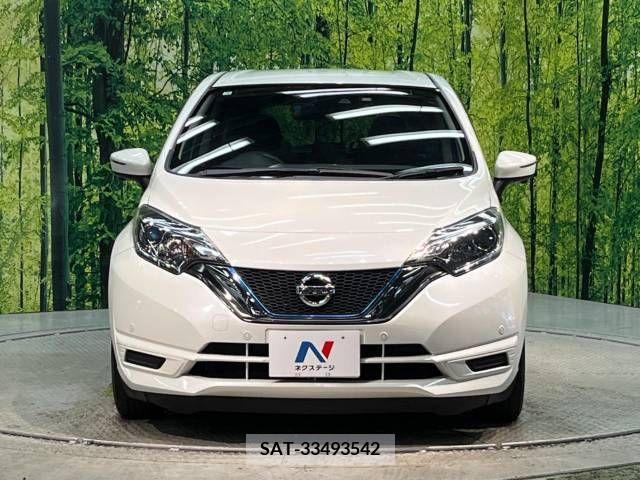 Nissan NOTE 2018-08 338933-14