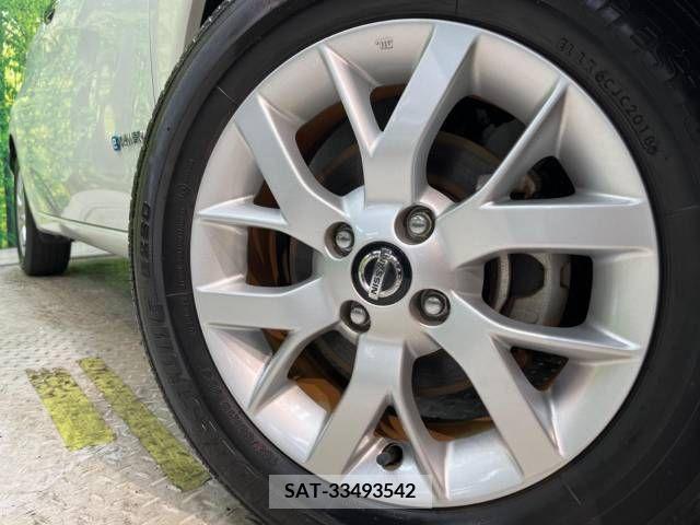 Nissan NOTE 2018-08 338933-13