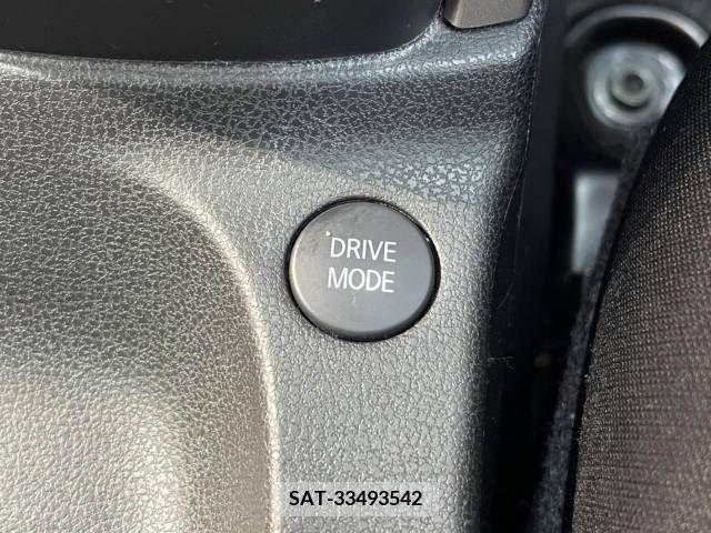 Nissan NOTE 2018-08 338933-6