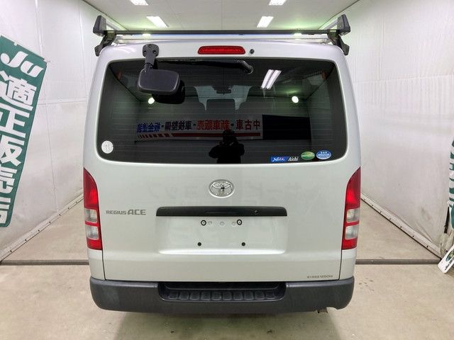 Toyota REGIUSACE VAN 2018-11 185572-6