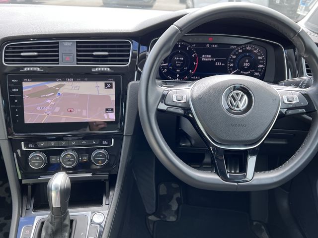 VolksWagen GOLF VARIANT 2020-11 13441-2