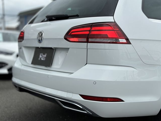 VolksWagen GOLF VARIANT 2020-11 13441-24