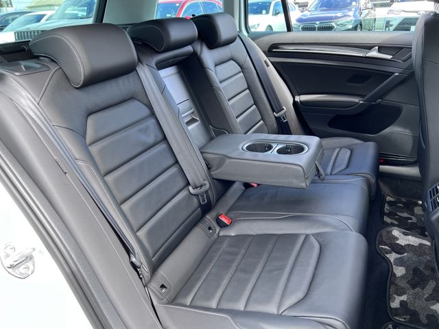 VolksWagen GOLF VARIANT 2020-11 13441-16