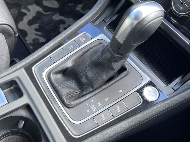 VolksWagen GOLF VARIANT 2020-11 13441-9
