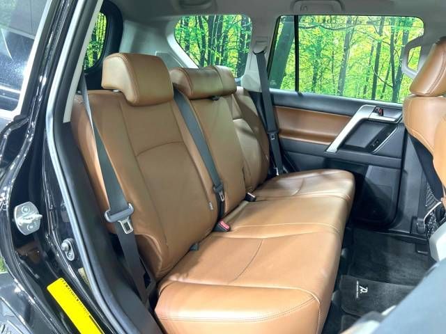 Toyota PRADO 2021-12 28647-9