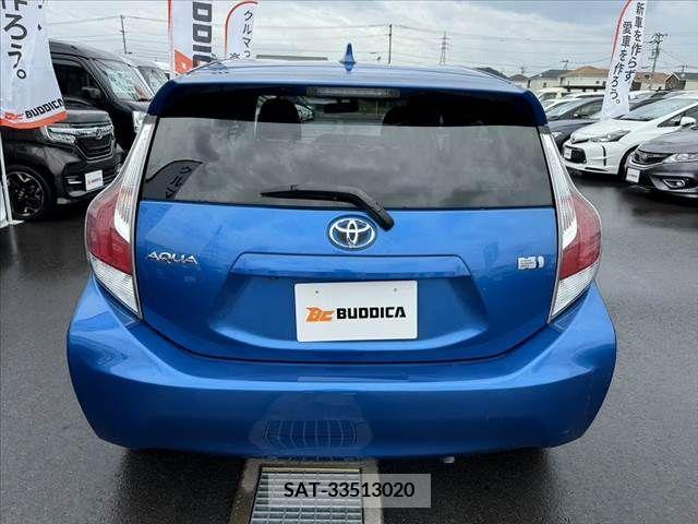 Toyota AQUA 2015-04 335520-13