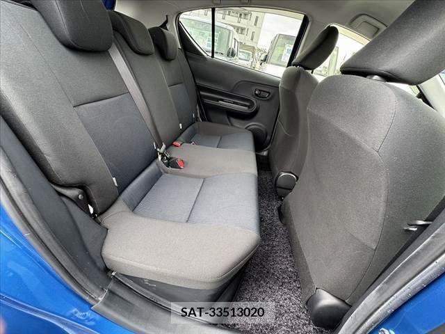 Toyota AQUA 2015-04 335520-17