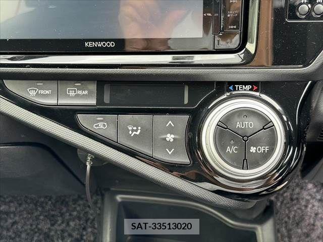 Toyota AQUA 2015-04 335520-27