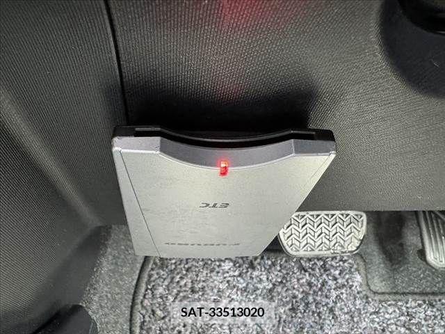 Toyota AQUA 2015-04 335520-6
