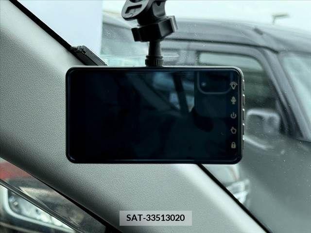 Toyota AQUA 2015-04 335520-5
