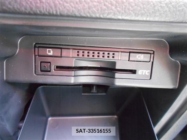 Toyota VOXY 2013-08 350587-19