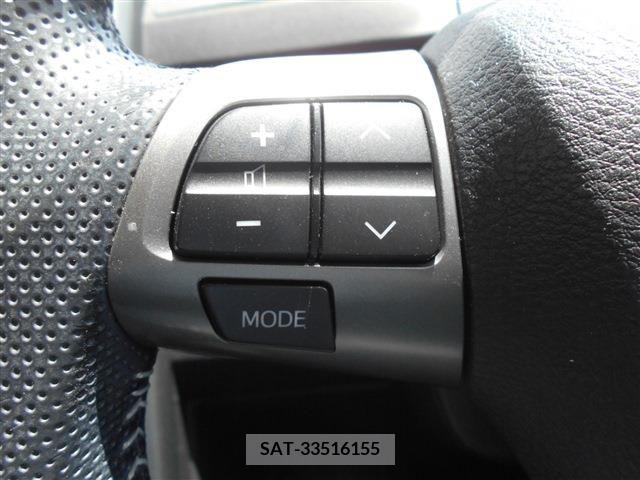 Toyota VOXY 2013-08 350587-15