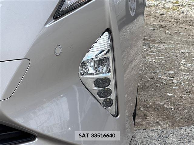 Toyota PRIUS 2017-03 223776-12
