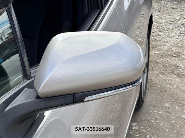 Toyota PRIUS 2017-03 223776-8