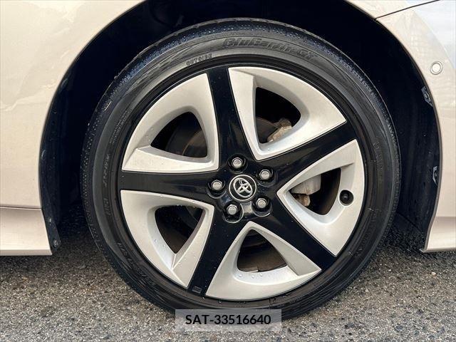 Toyota PRIUS 2017-03 223776-17