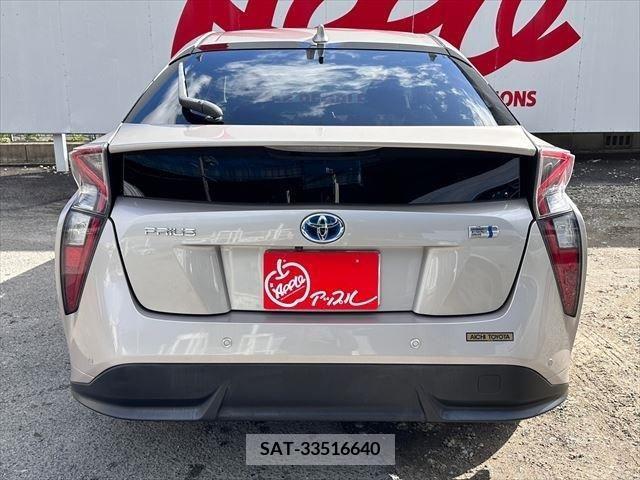 Toyota PRIUS 2017-03 223776-5
