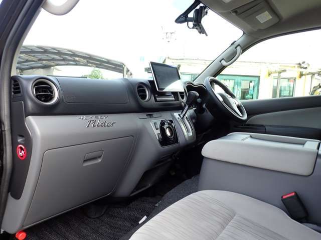 Nissan CARAVAN WAGON 2018-07 189952-20