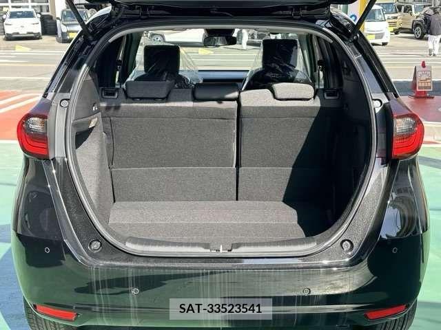 Honda FIT 2024-01 223126-16