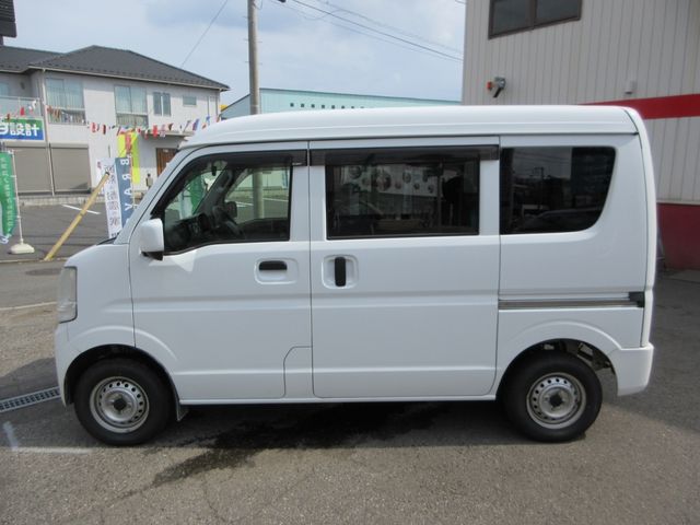 Suzuki EVERY 2017-08 12328-6