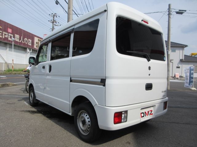 Suzuki EVERY 2017-08 12328-4