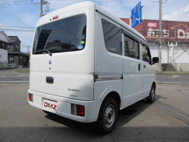 Suzuki EVERY 2017-08 12328-5