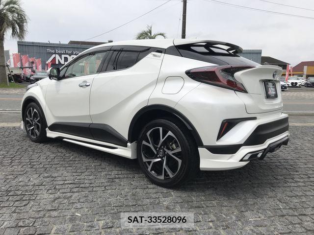 Toyota C-HR 2018-07 323043-3