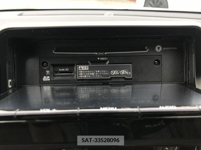 Toyota C-HR 2018-07 323043-16
